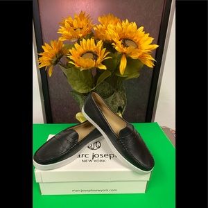 MARC JOSEPH BLACK GRAINY LOAFER W/ WHITE SOLE 9.5